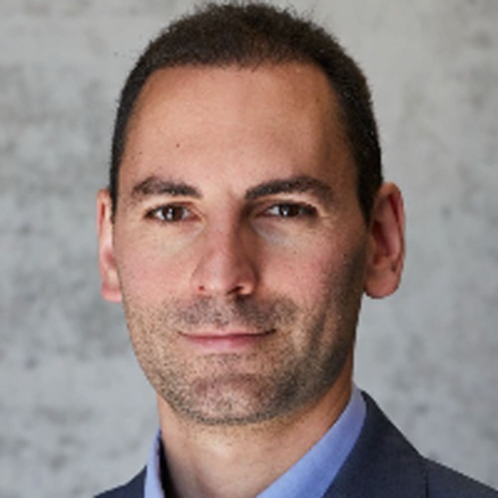 Dr. Aleksandar Damyanov Headshot