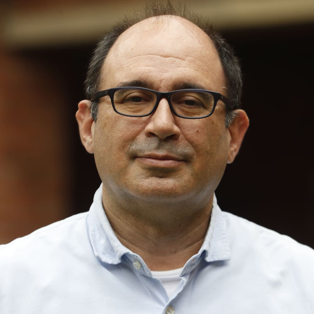 Andres Navarro Cadavid Headshot