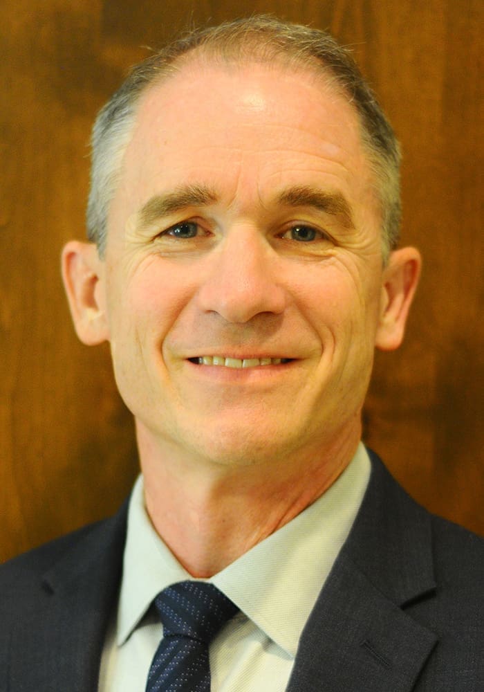 justin-dobbins-headshot